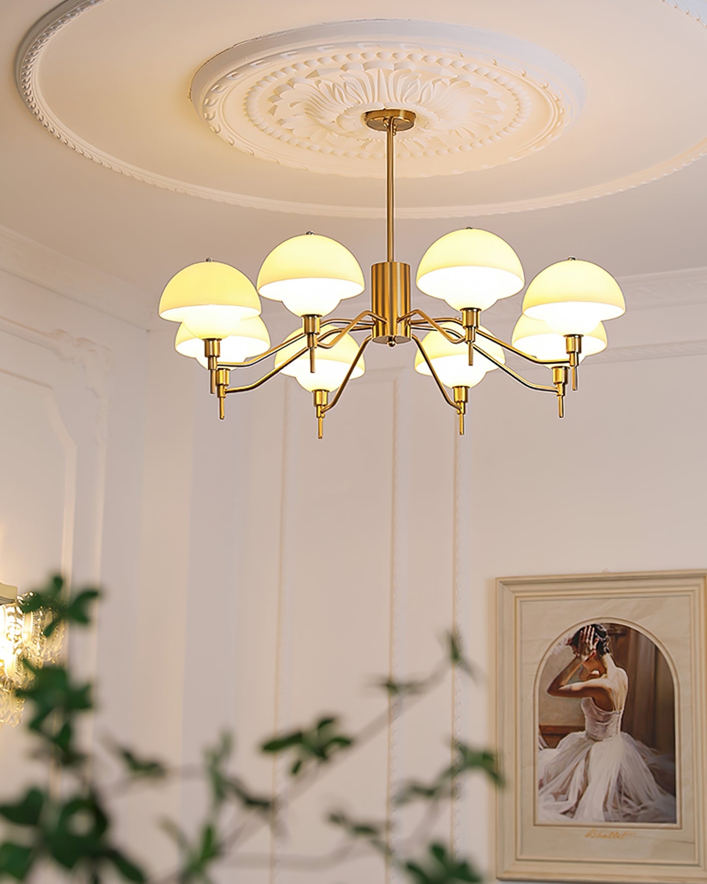 RAVENHALL GLOBE SUSPENSION LIGHT