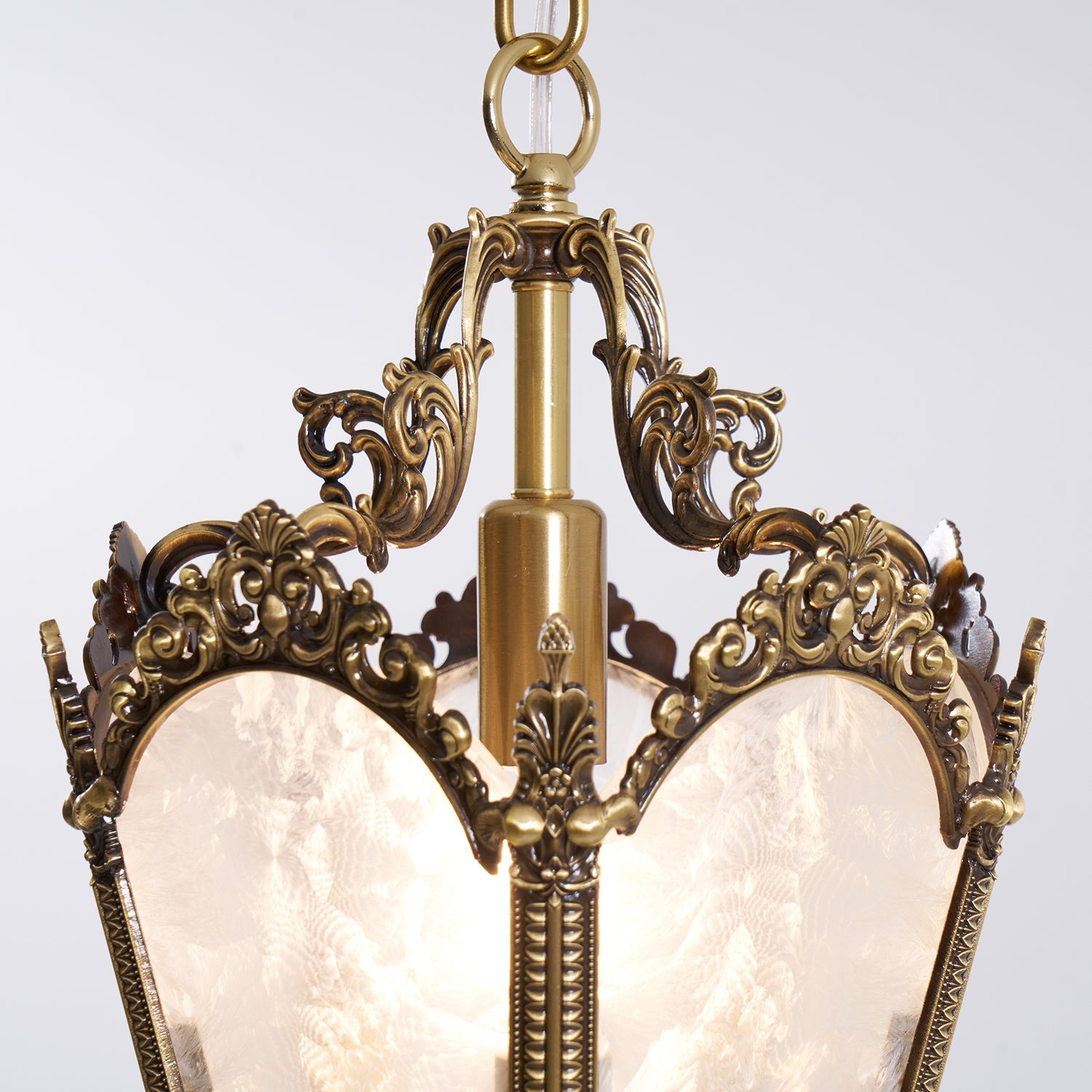 CHATHAM VICTORIAN INFLUENCE HANGING LANTERN