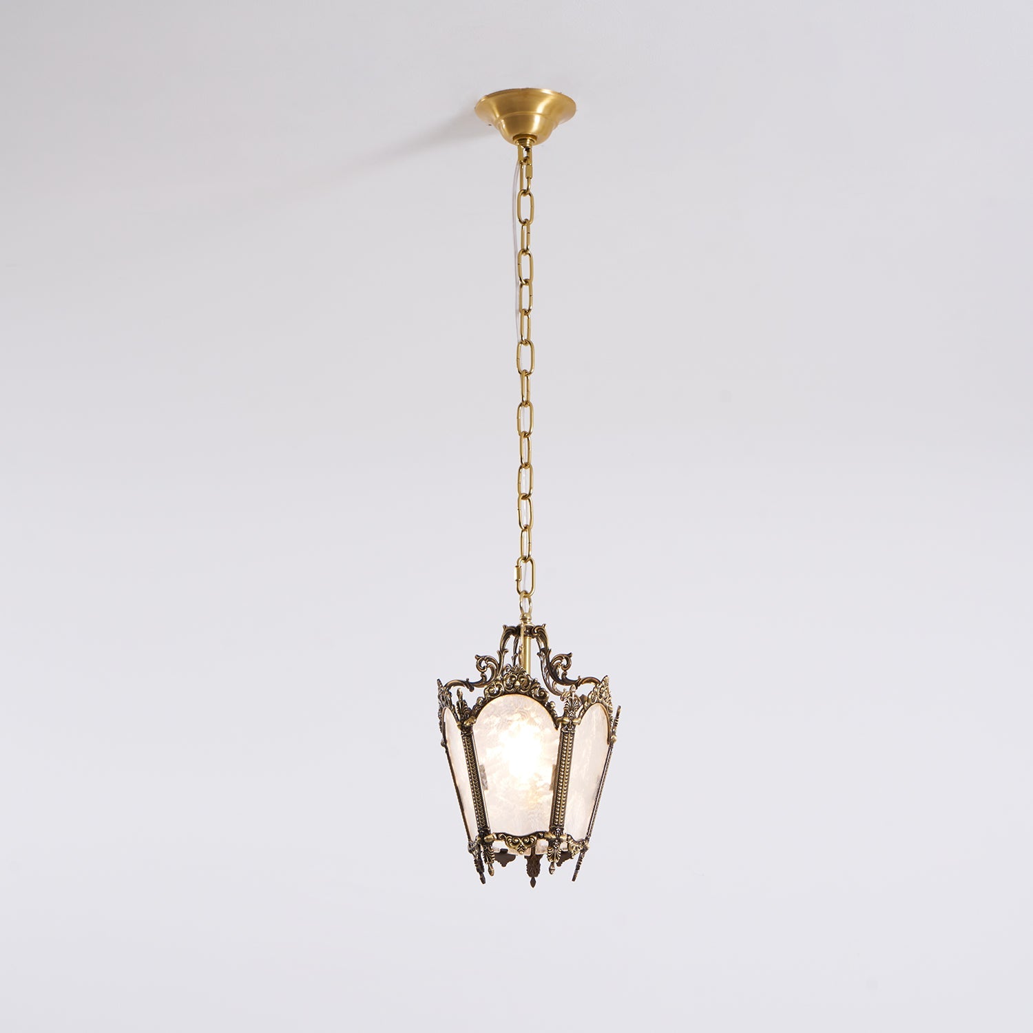 CHATHAM VICTORIAN INFLUENCE HANGING LANTERN