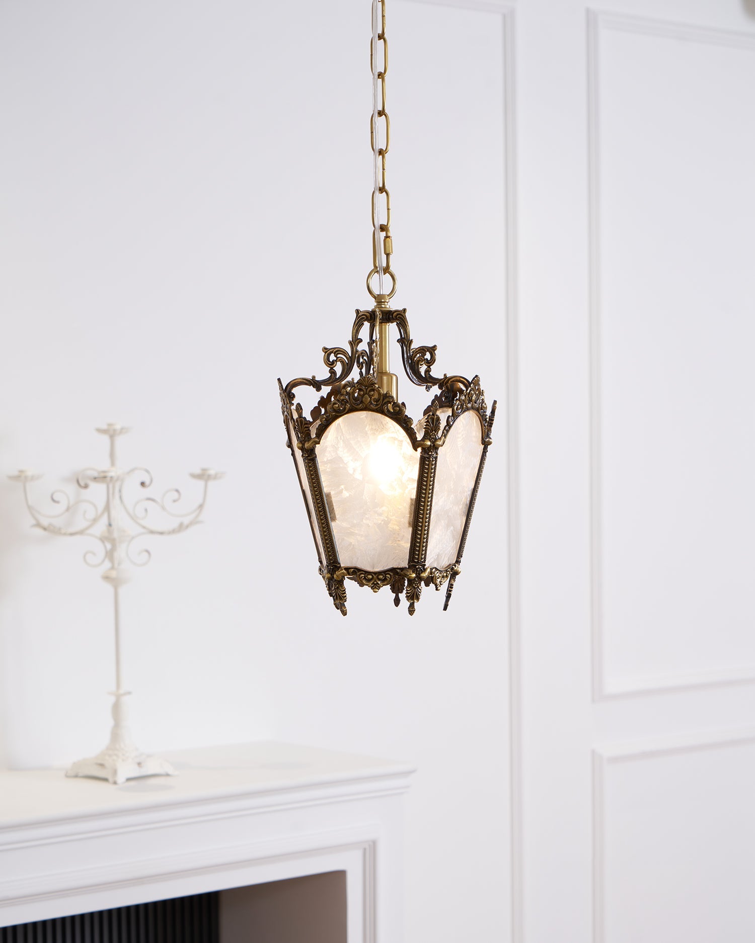 CHATHAM VICTORIAN INFLUENCE HANGING LANTERN