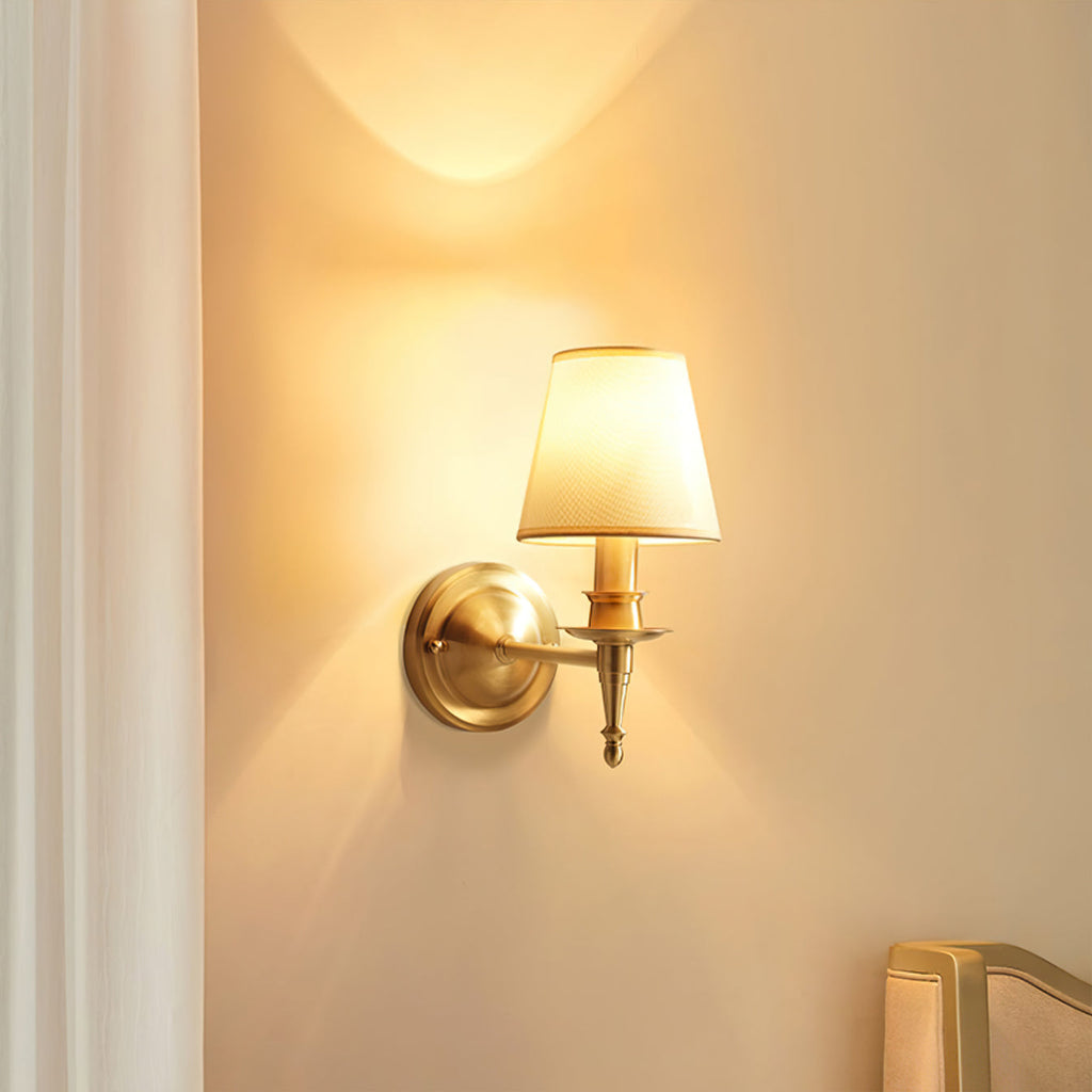 WINTHORPE VINTAGE BRASS WALL SCONCE
