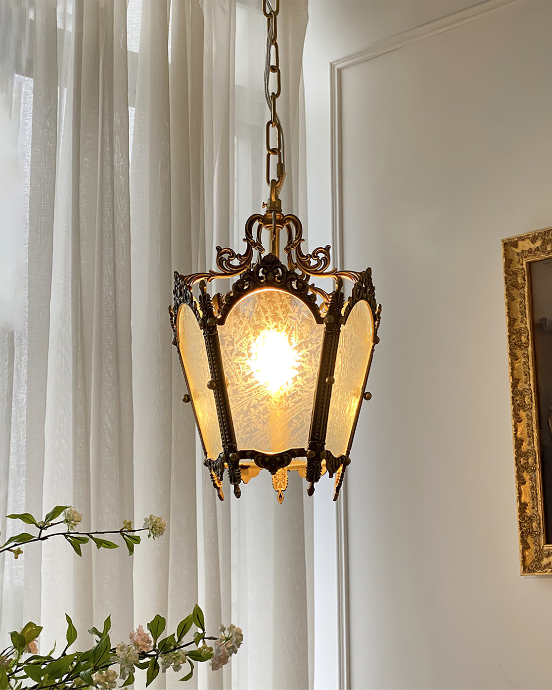 CHATHAM VICTORIAN INFLUENCE HANGING LANTERN