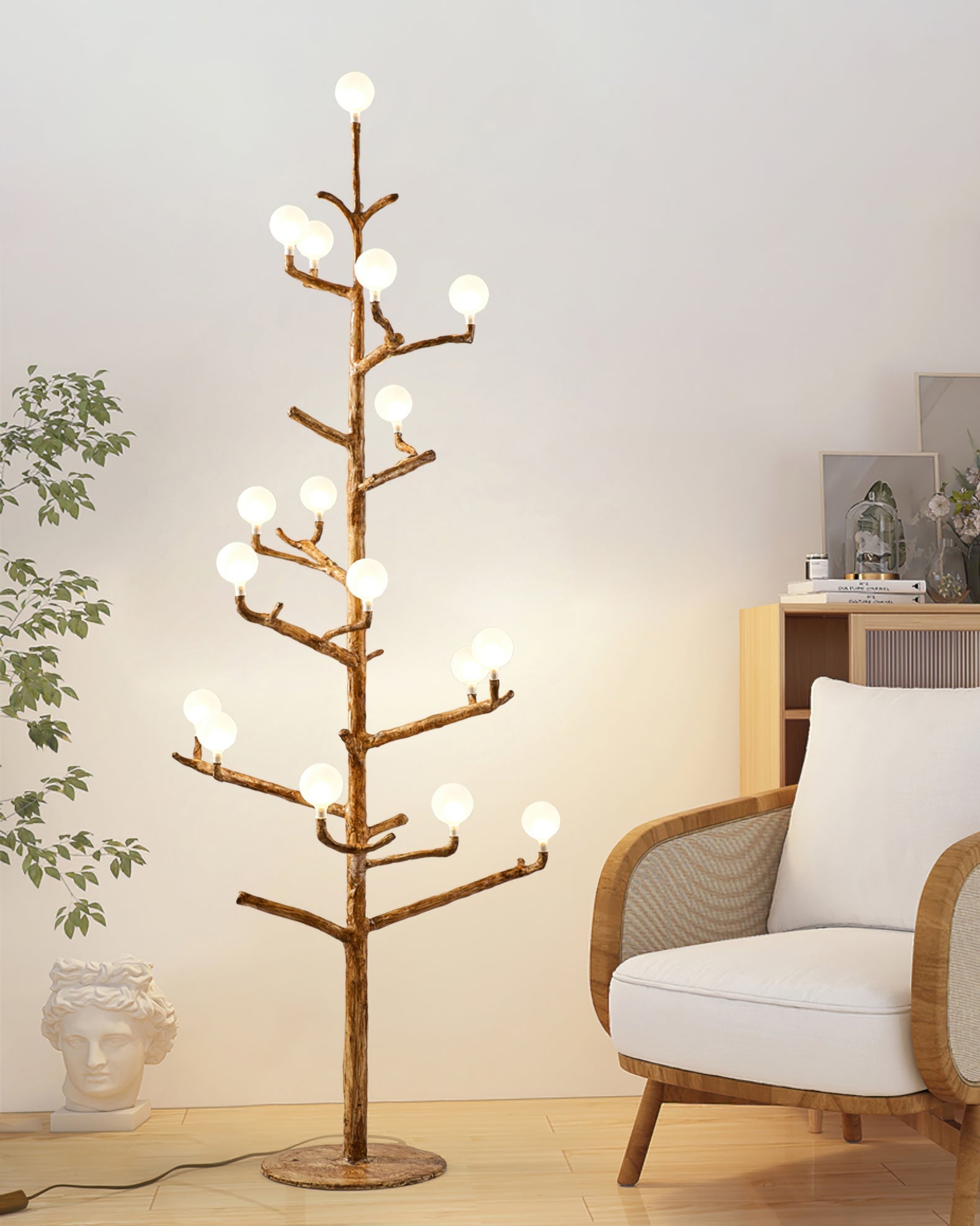 RAVENHALL WOODLAND HORN FLOOR LIGHT