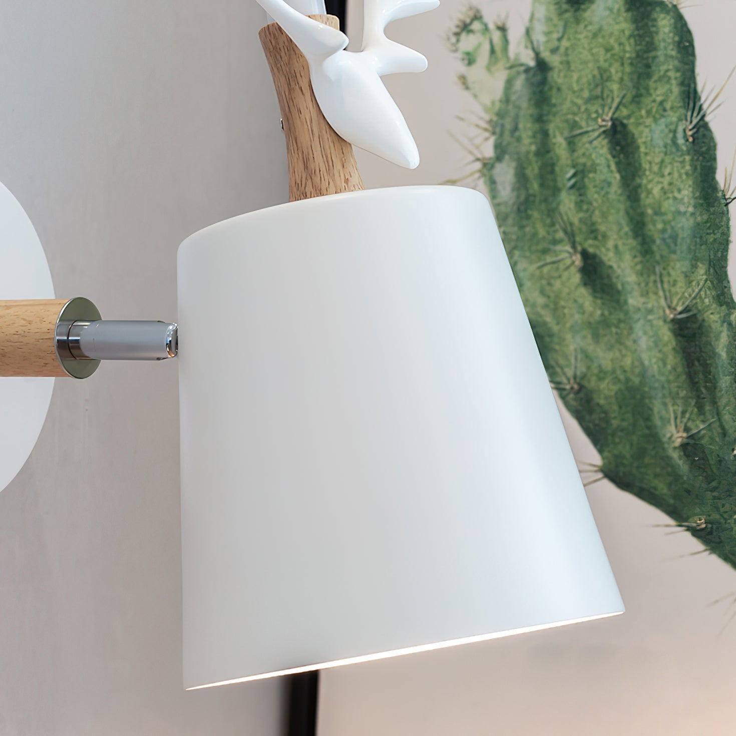 BRAMBLEHURST RUSTIC ANTLER ILLUMINATOR