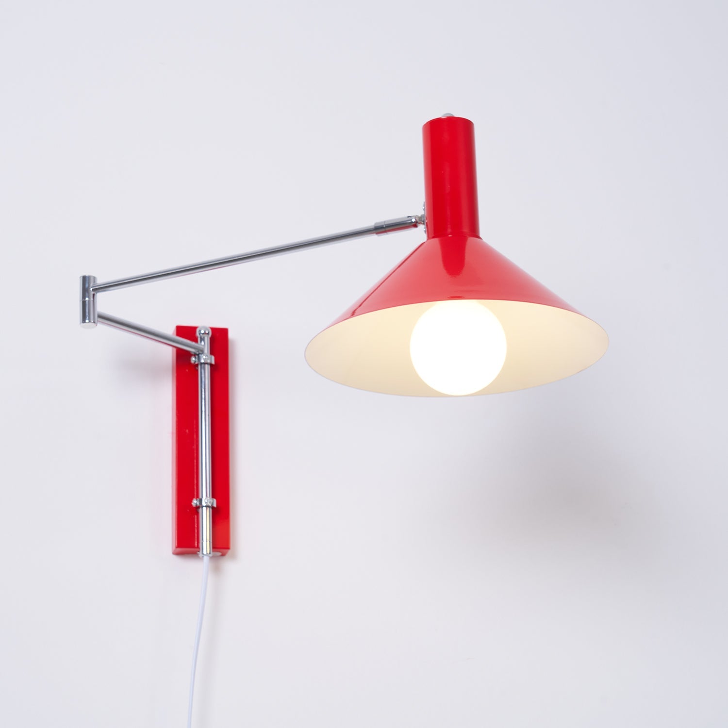 FENWICK ILLUMINATED WALL APPLIQUE
