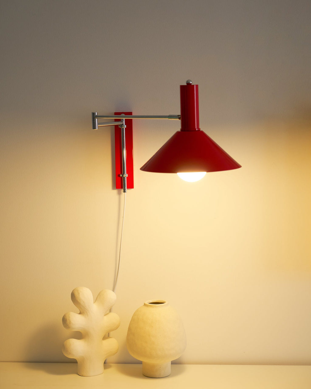 FENWICK ILLUMINATED WALL APPLIQUE