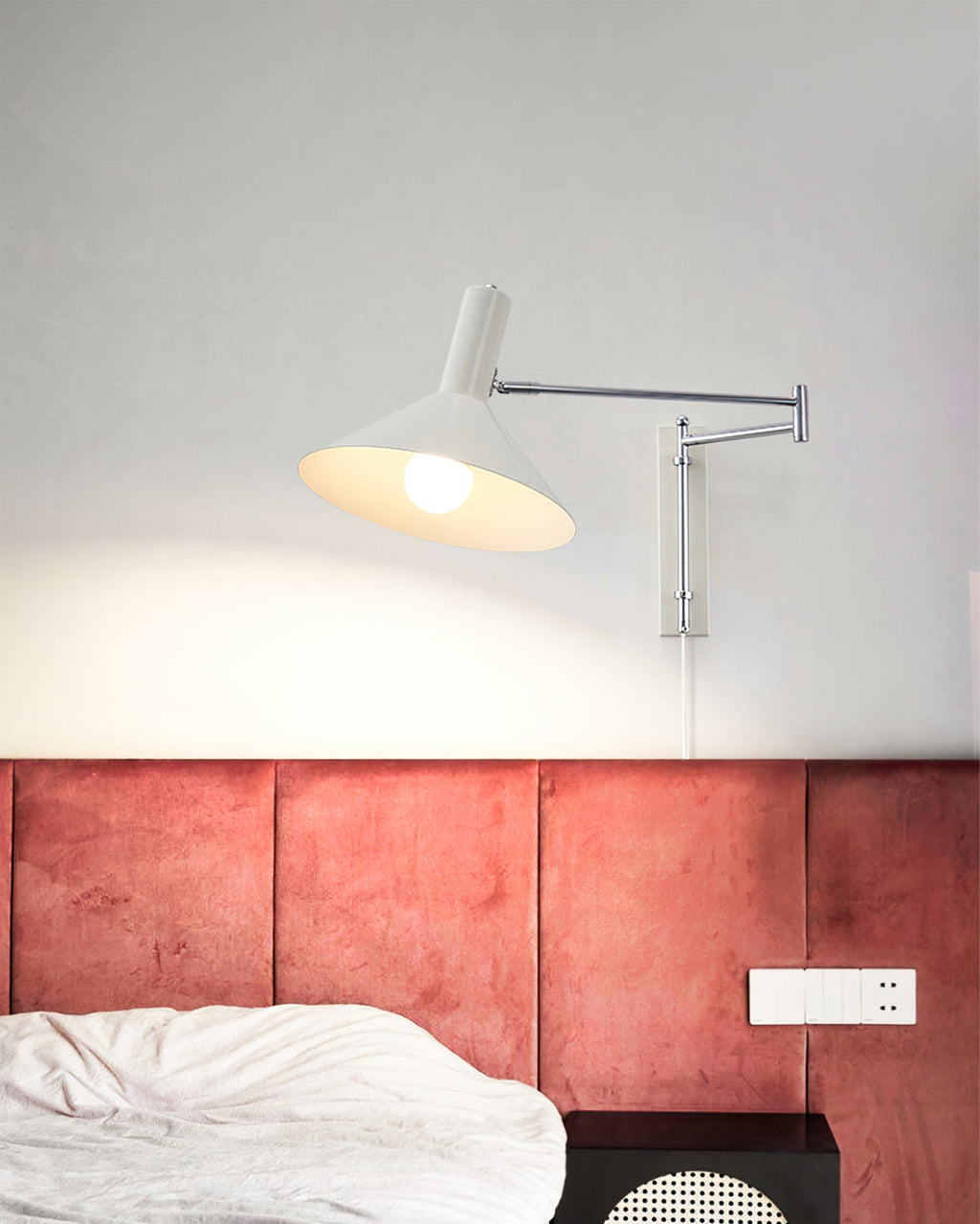 FENWICK ILLUMINATED WALL APPLIQUE