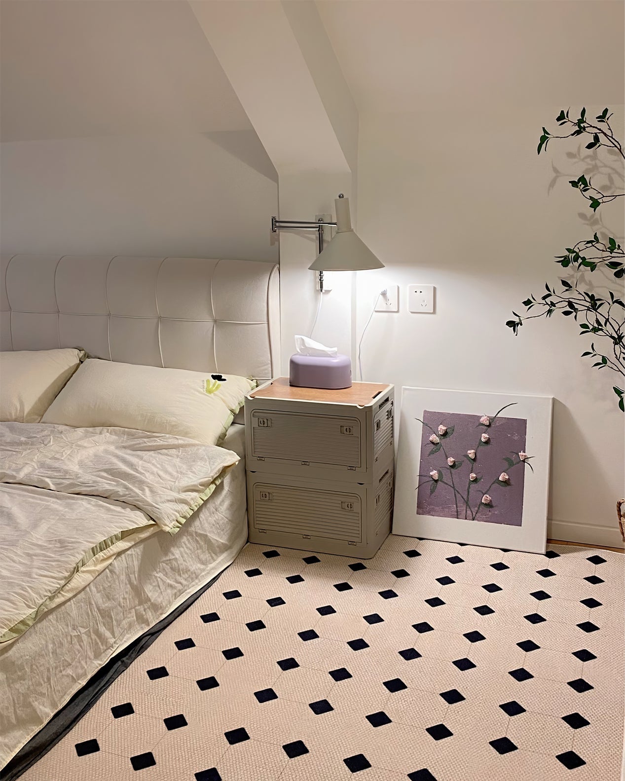 FENWICK ILLUMINATED WALL APPLIQUE