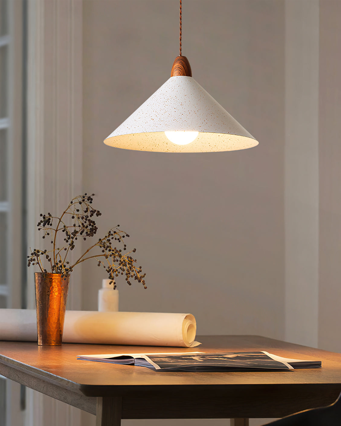 RAVENWOOD HANGING GLASS ILLUMINATOR