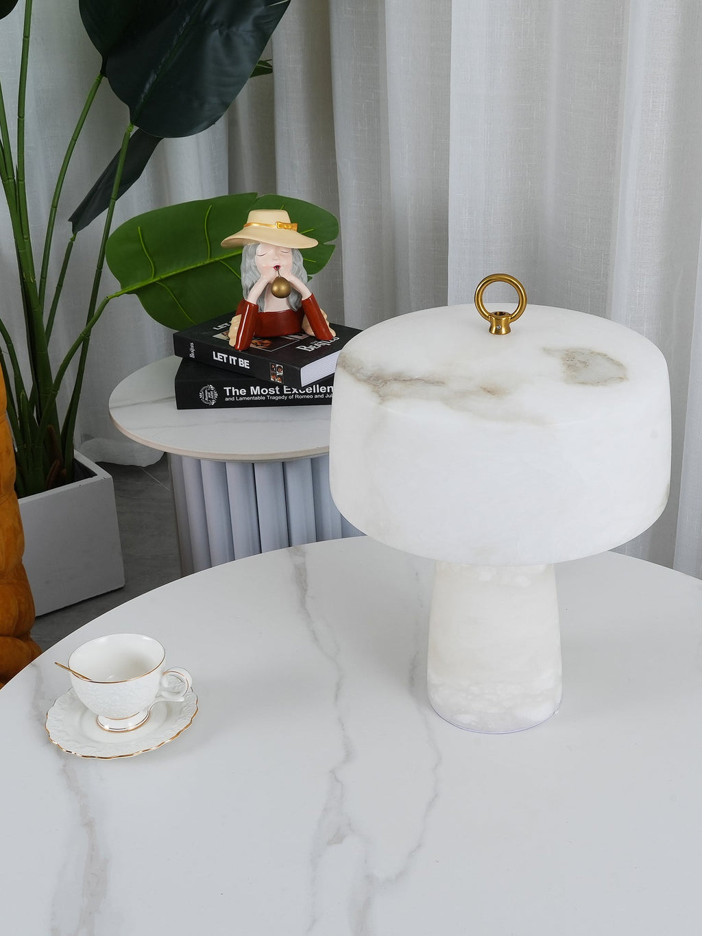 WINTHROP GEOMETRIC ILLUMINATION LAMP