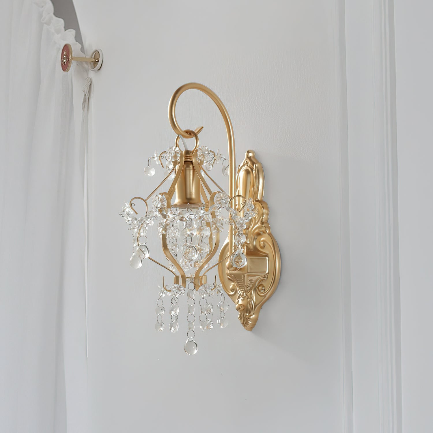 WINDSOR CRYSTAL FRETWORK WALL SCONCE