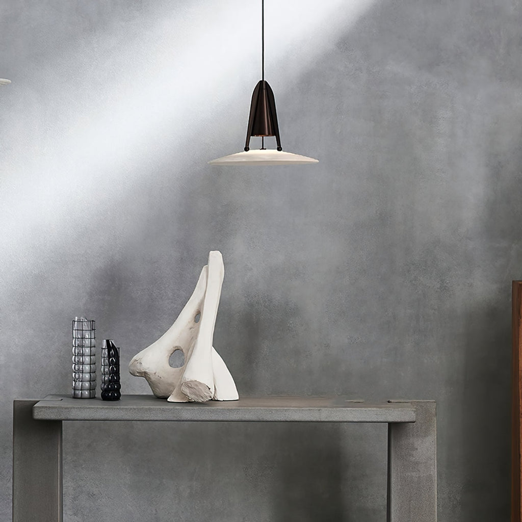 RAVENSHIRE HANGING GLASS ILLUMINATOR