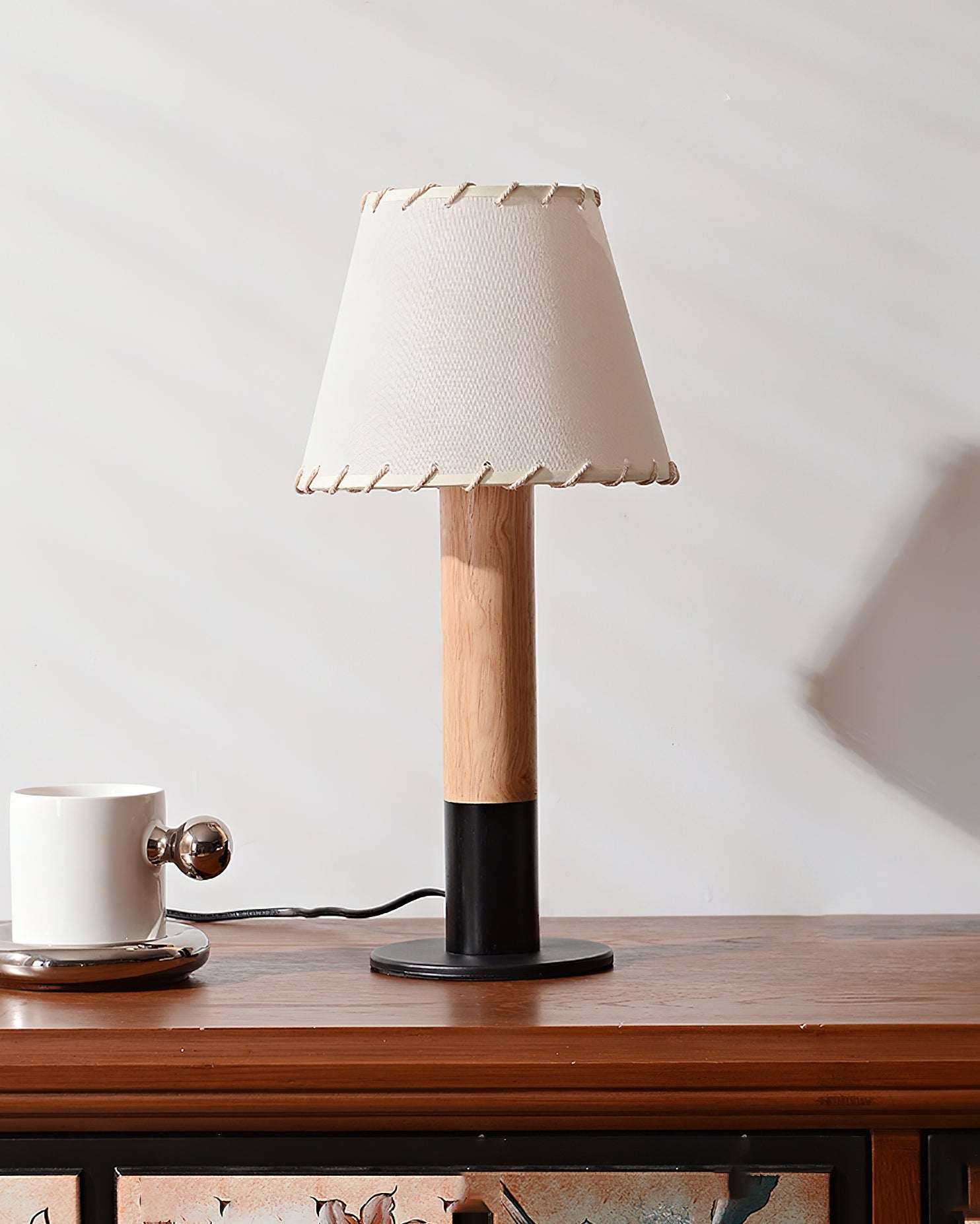 ELMINGTON WOODEN SHADE TABLE LANTERN