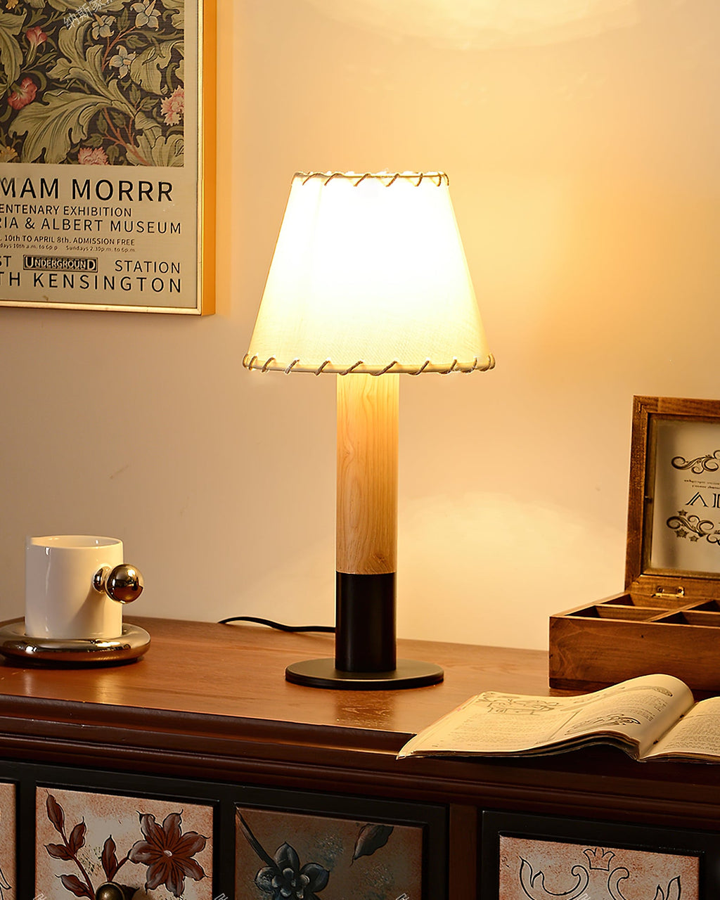 ELMINGTON WOODEN SHADE TABLE LANTERN