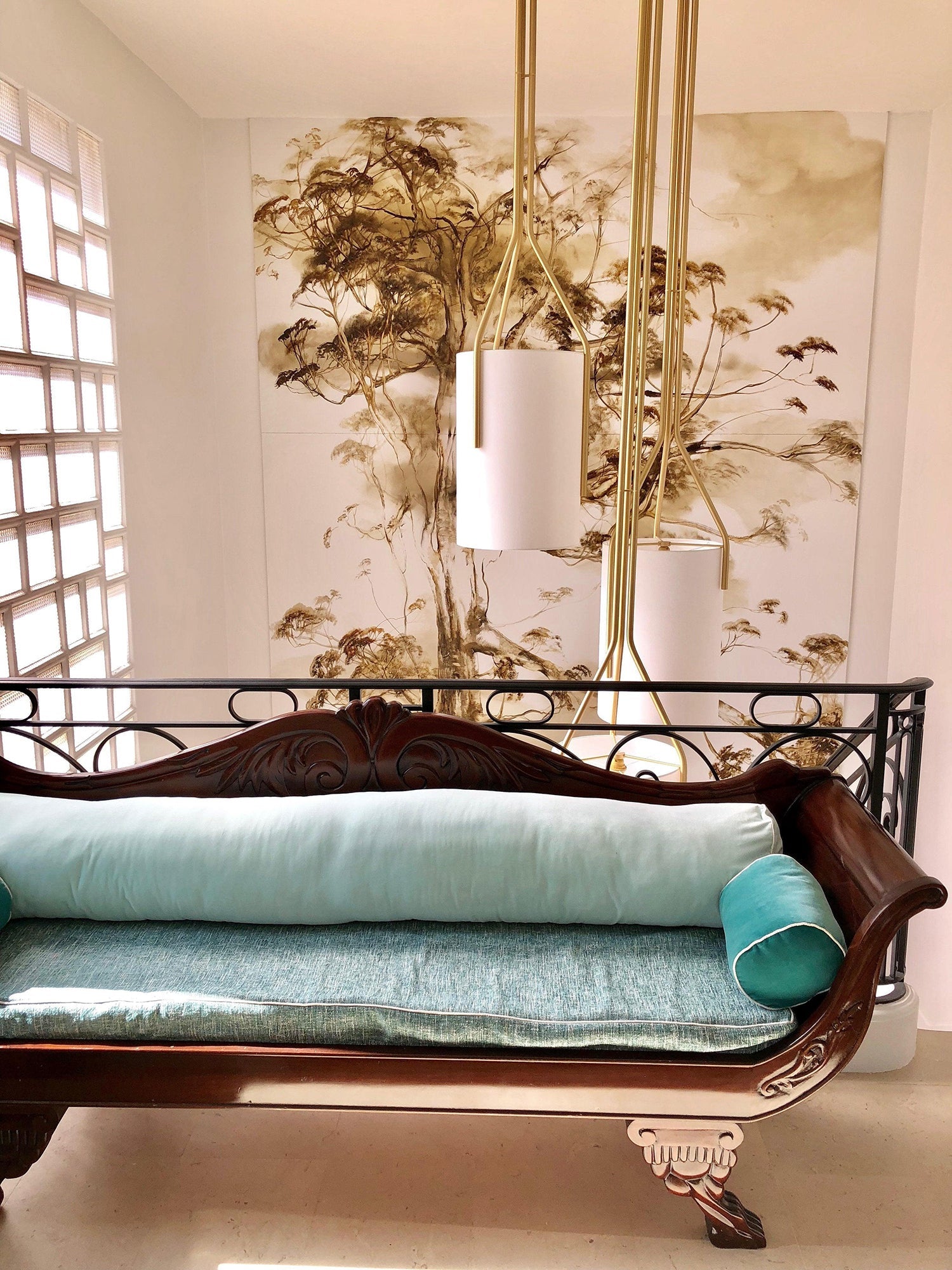 VERDANT BRANCHES CEILING LIGHT