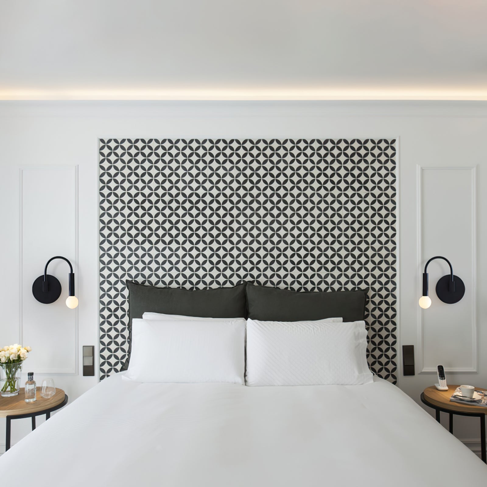 CHISWICK CURVED LUMINAIRE