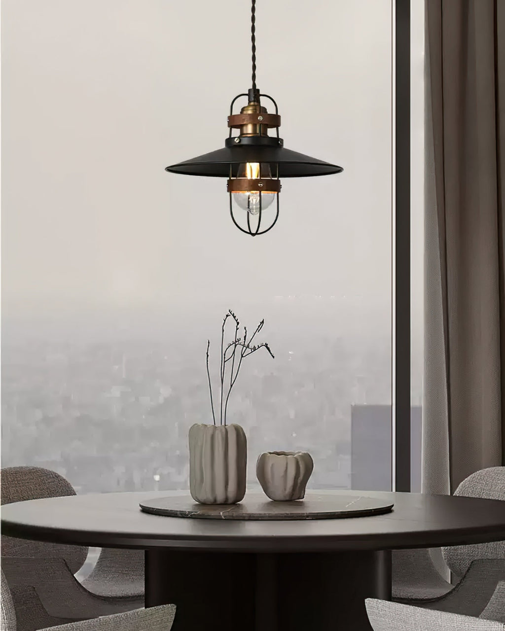 VANDERBILT HANGING GLASS ILLUMINATOR