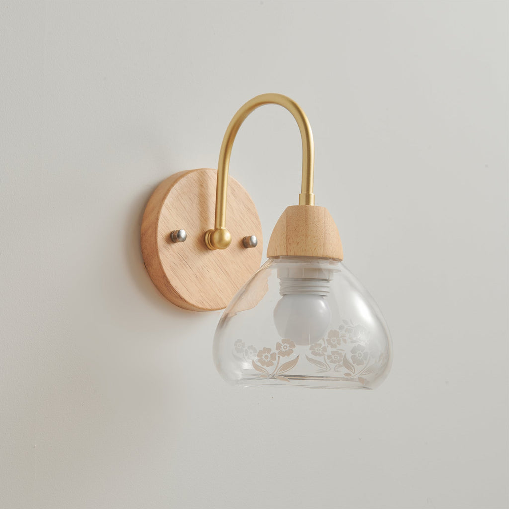WINDSOR HALLWAY BRACKET LANTERN