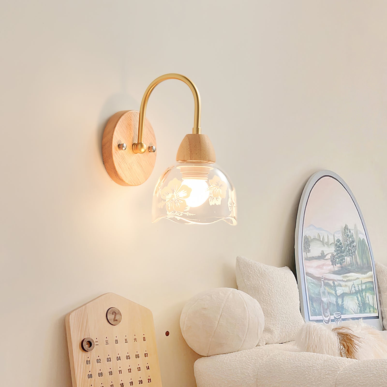 WINDSOR HALLWAY BRACKET LANTERN