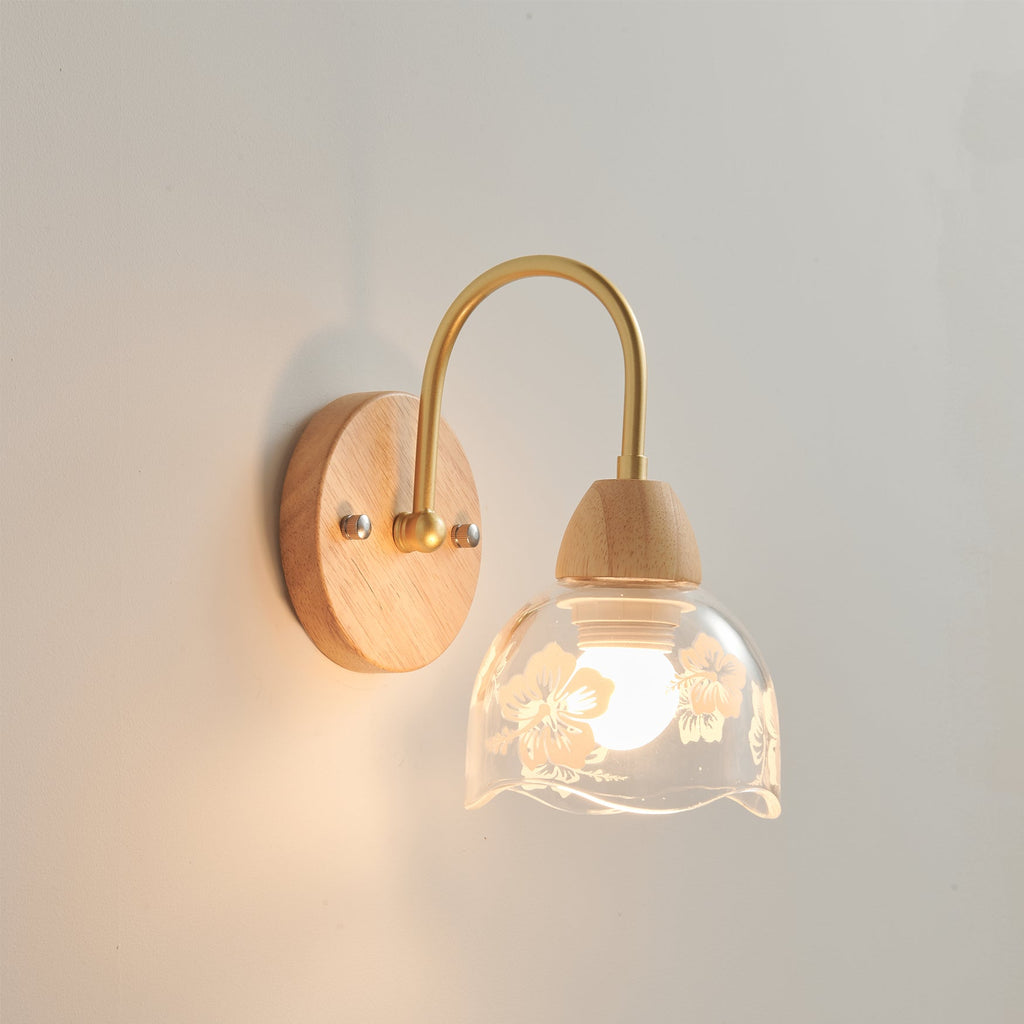 WINDSOR HALLWAY BRACKET LANTERN
