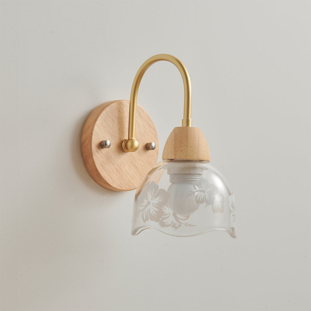 WINDSOR HALLWAY BRACKET LANTERN