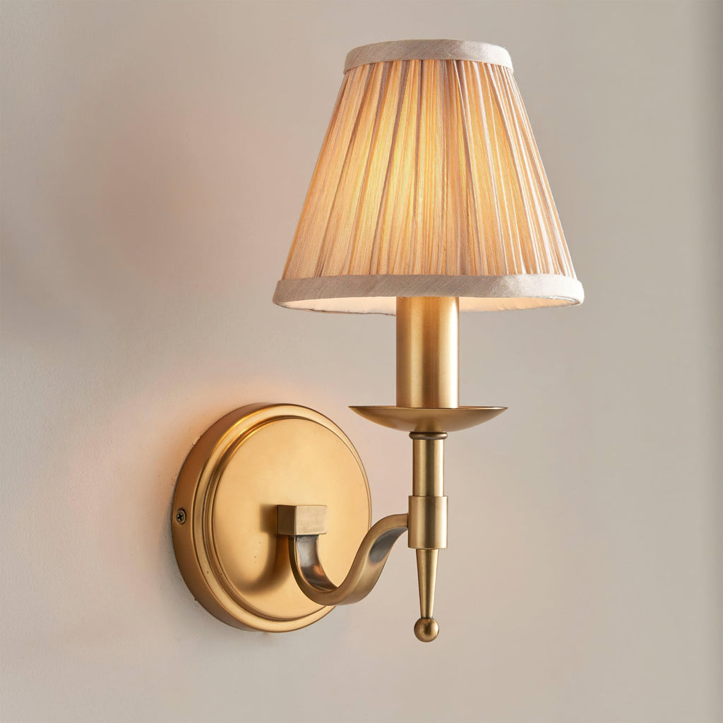 Ravenswood Vintage Lantern Sconce
