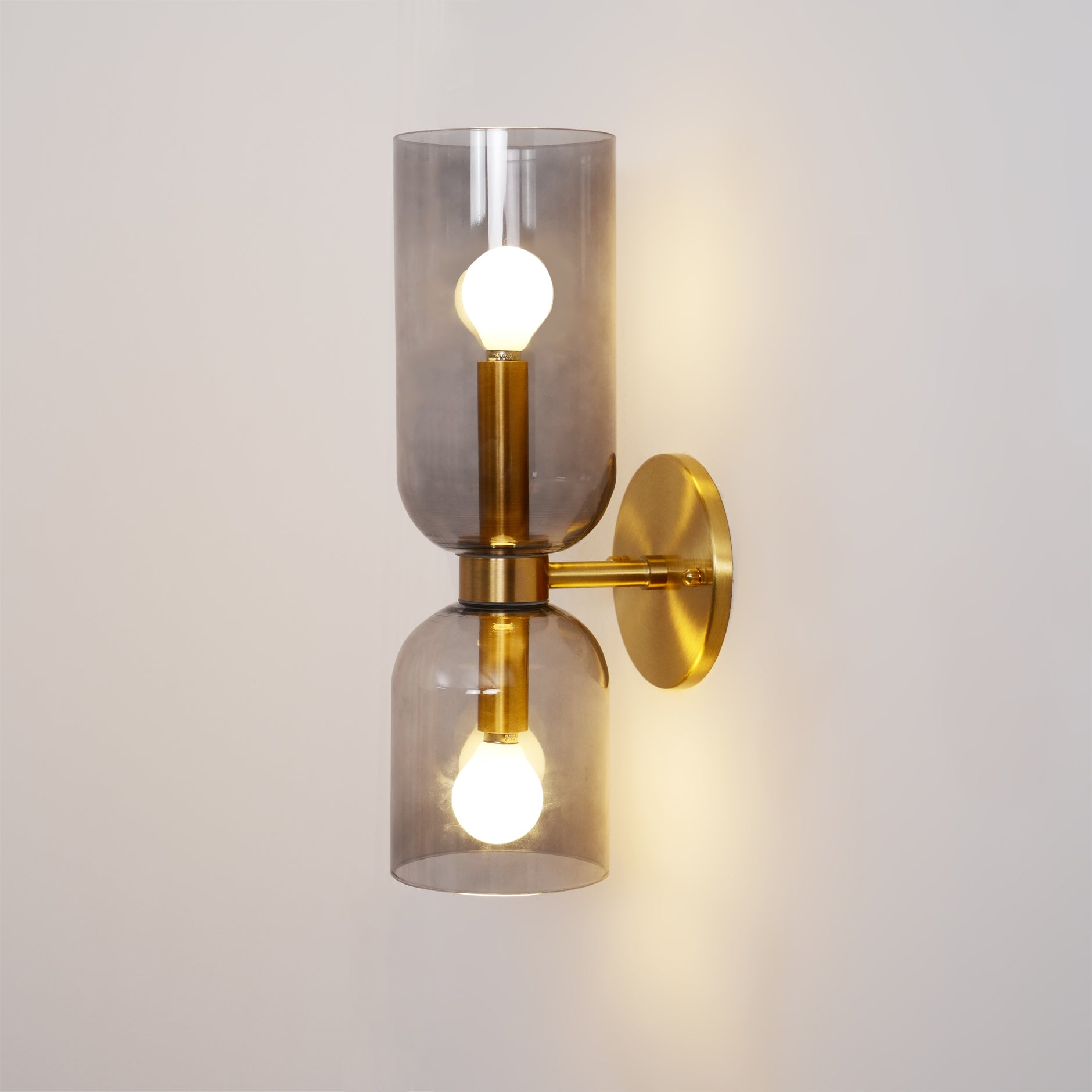 VANDERBILT ARTISANAL GLASS WALL SCONCE