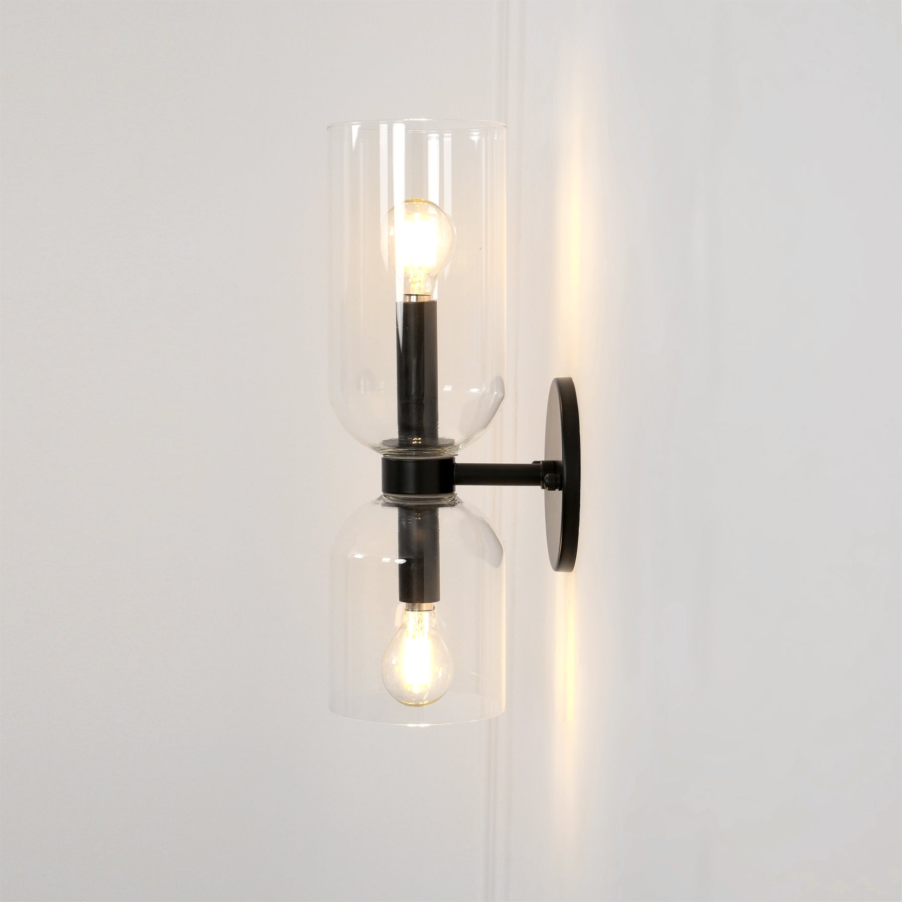 VANDERBILT ARTISANAL GLASS WALL SCONCE