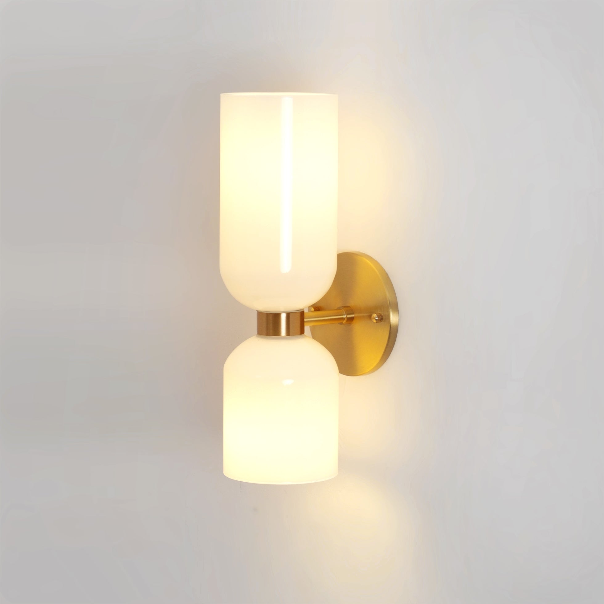 VANDERBILT ARTISANAL GLASS WALL SCONCE