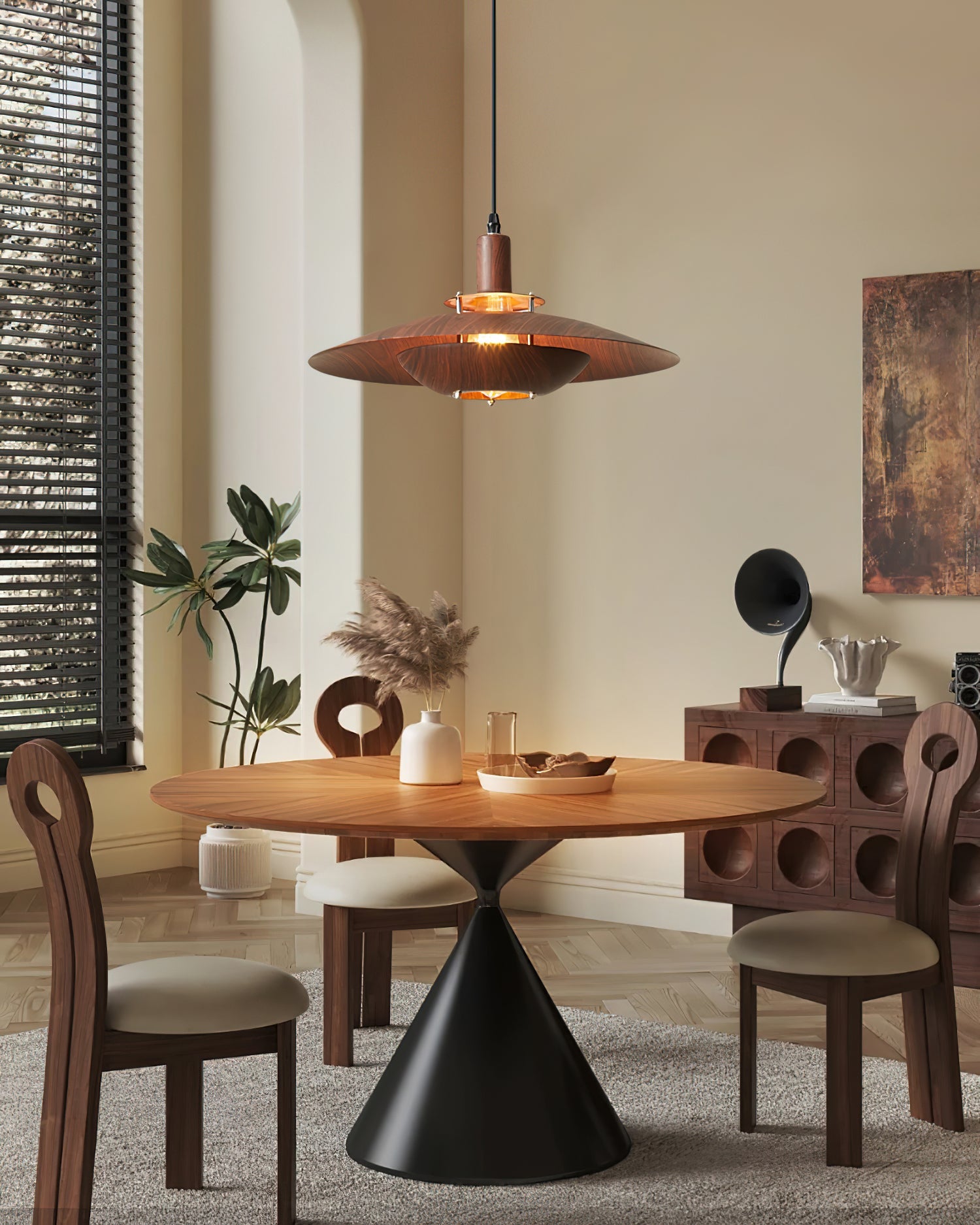 Chesterfield Luminaire