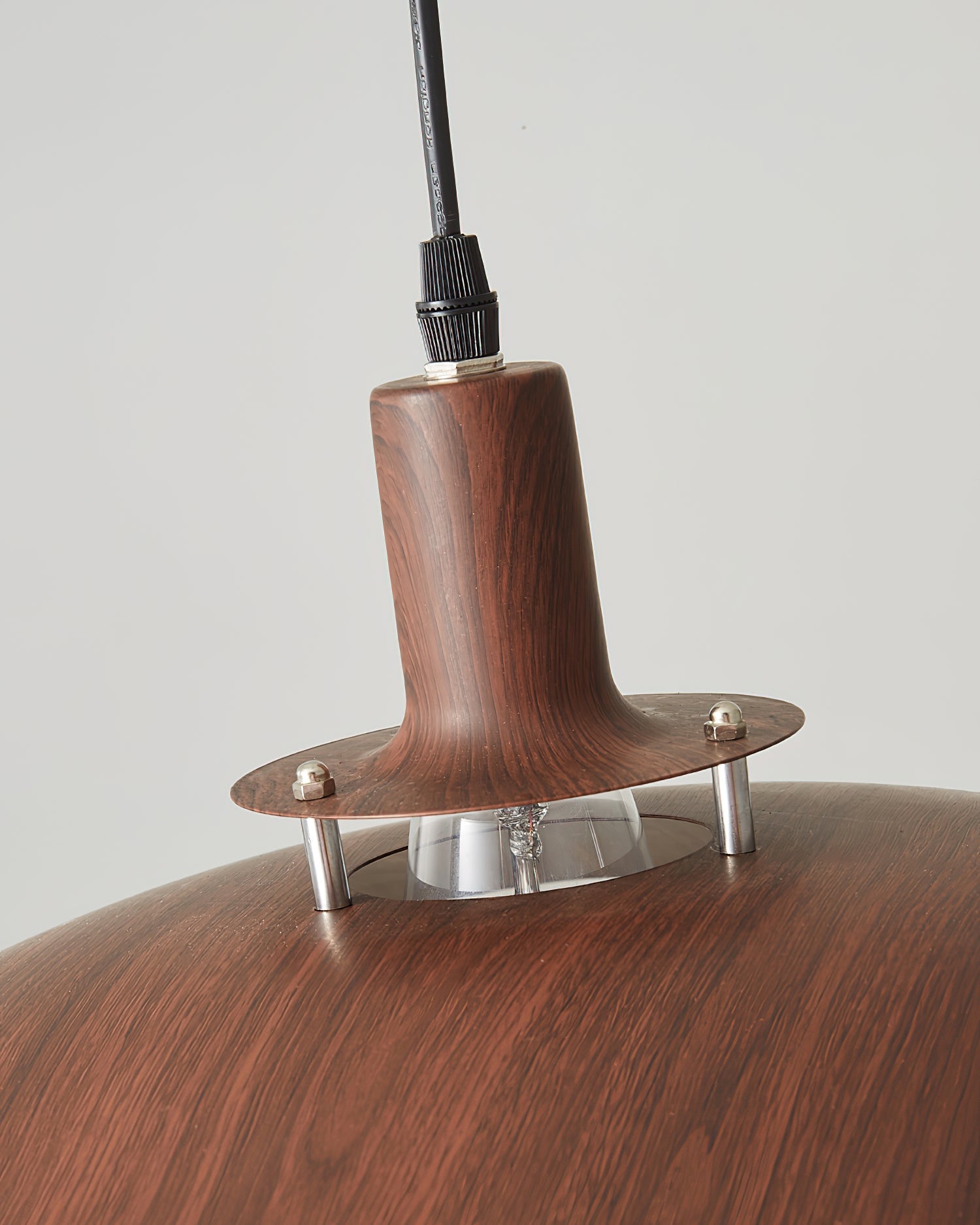 Chesterfield Luminaire
