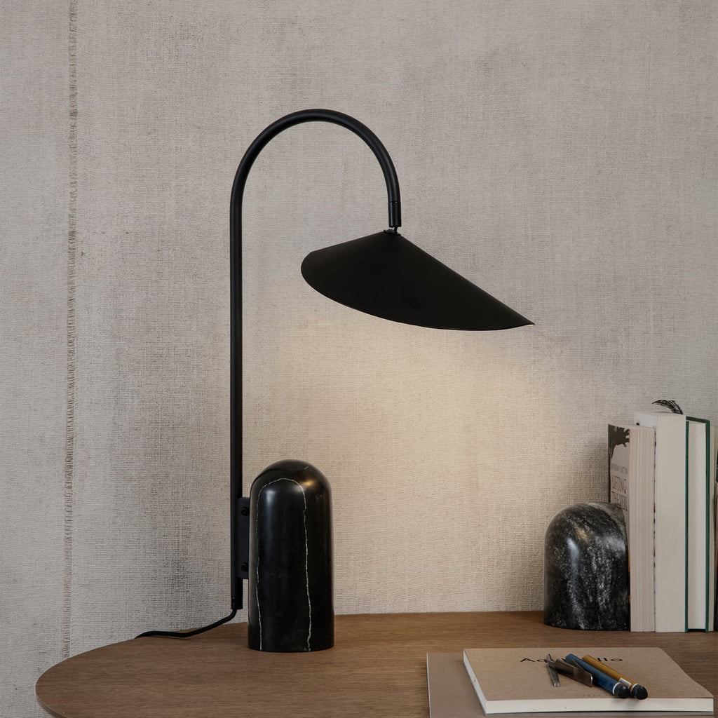 CHARLESTON HARMONY SINGLE SHADE LAMP