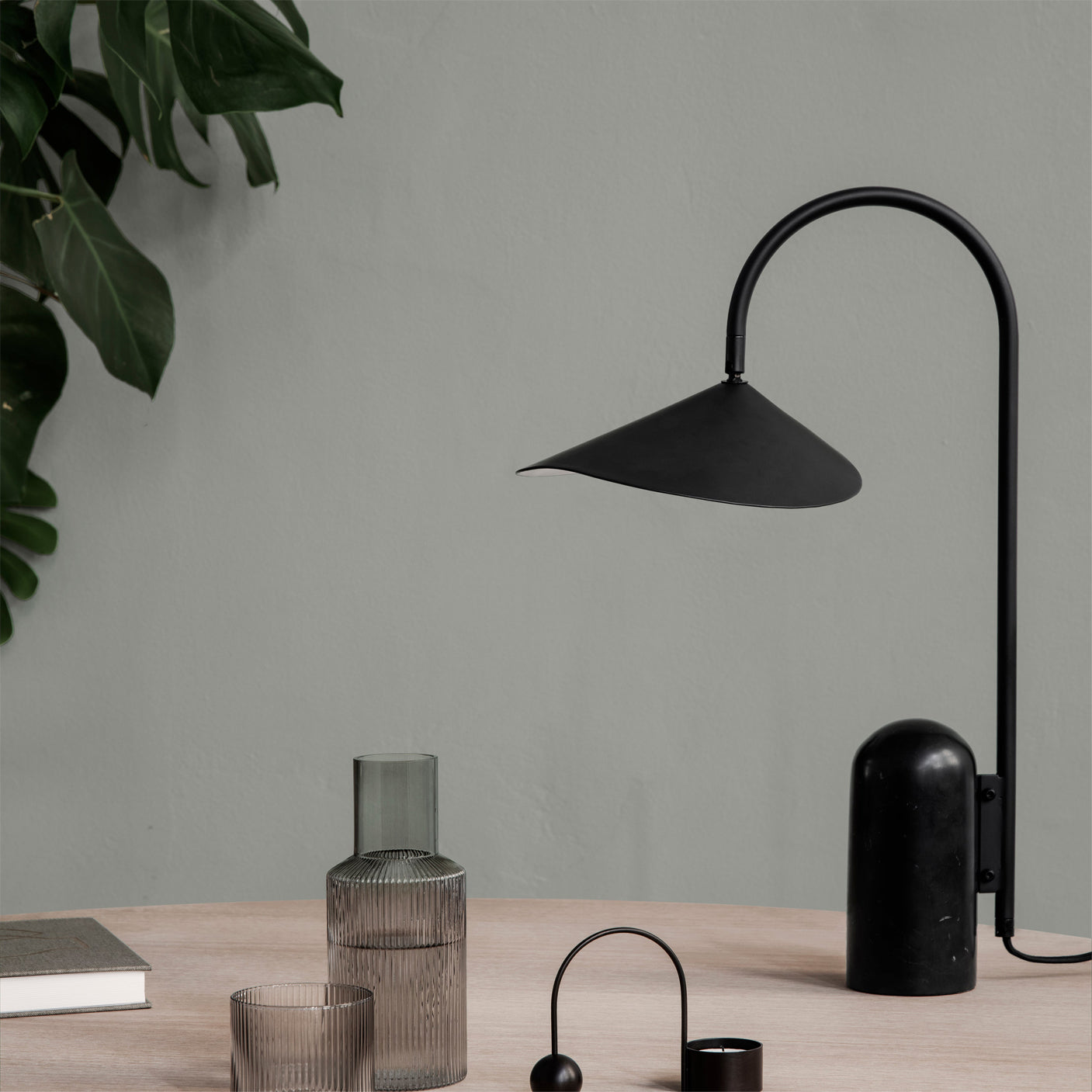 CHARLESTON HARMONY SINGLE SHADE LAMP