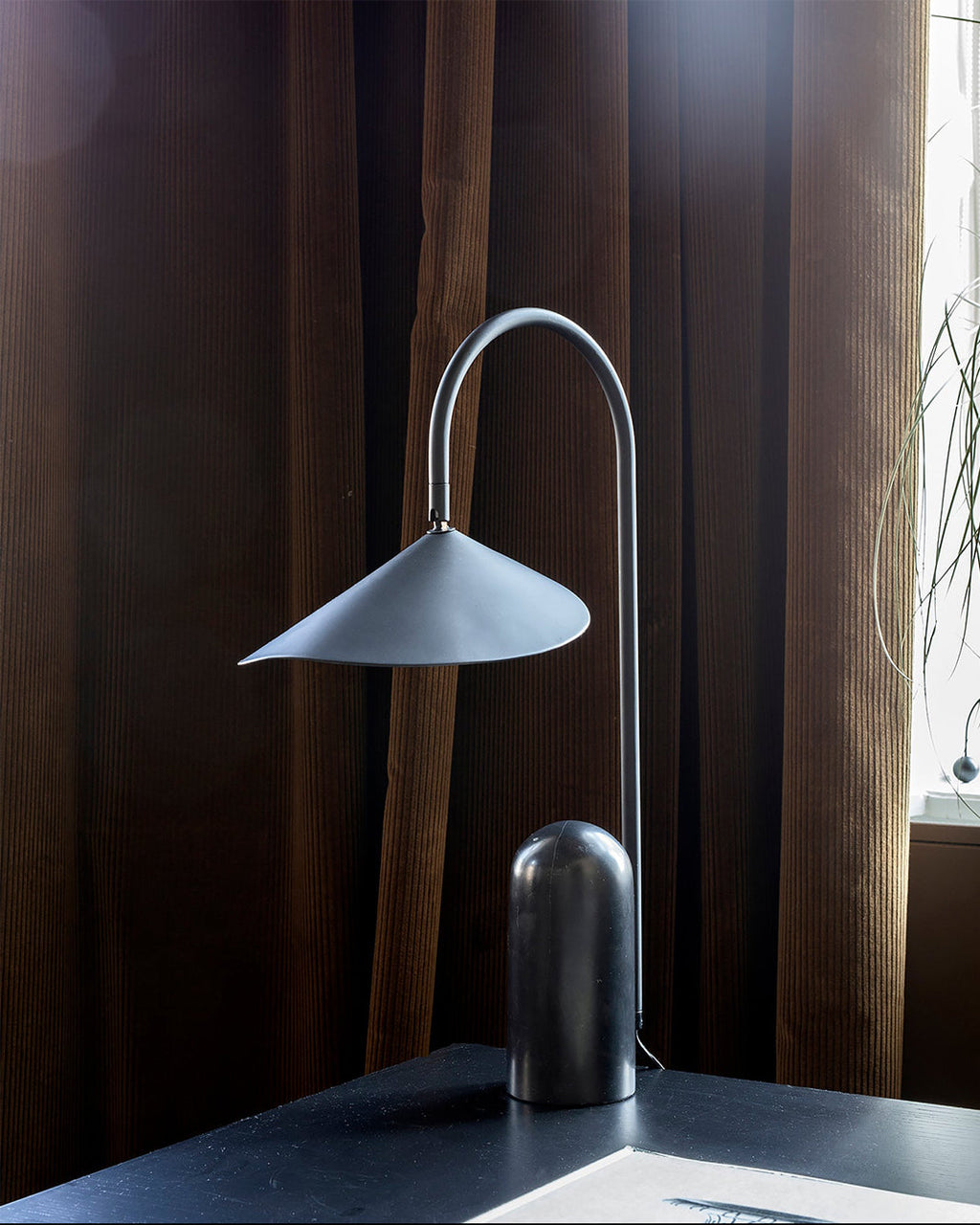 CHARLESTON HARMONY SINGLE SHADE LAMP