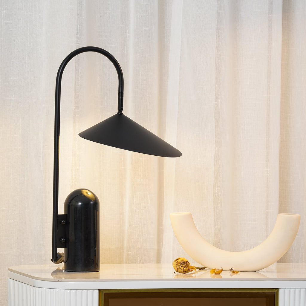 CHARLESTON HARMONY SINGLE SHADE LAMP