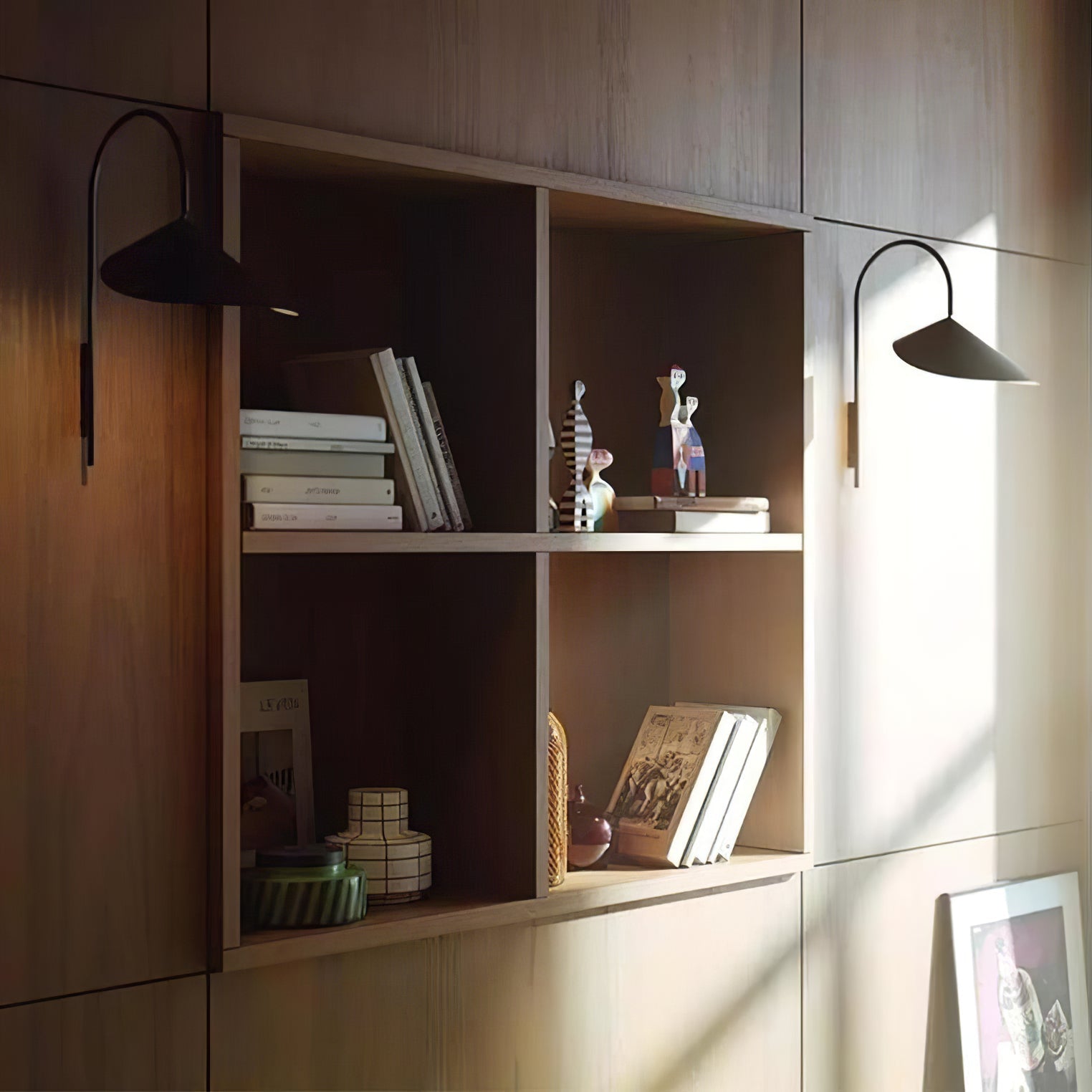 Ravenswood Illuminating Wall Sconce