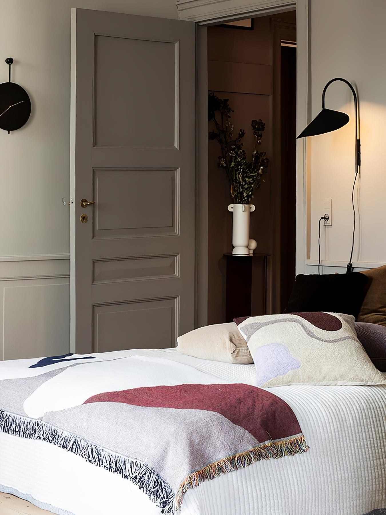 Ravenswood Illuminating Wall Sconce