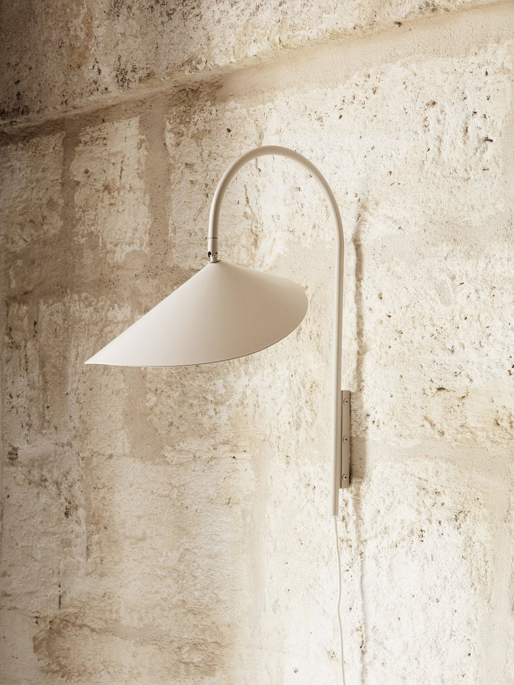 Ravenswood Illuminating Wall Sconce