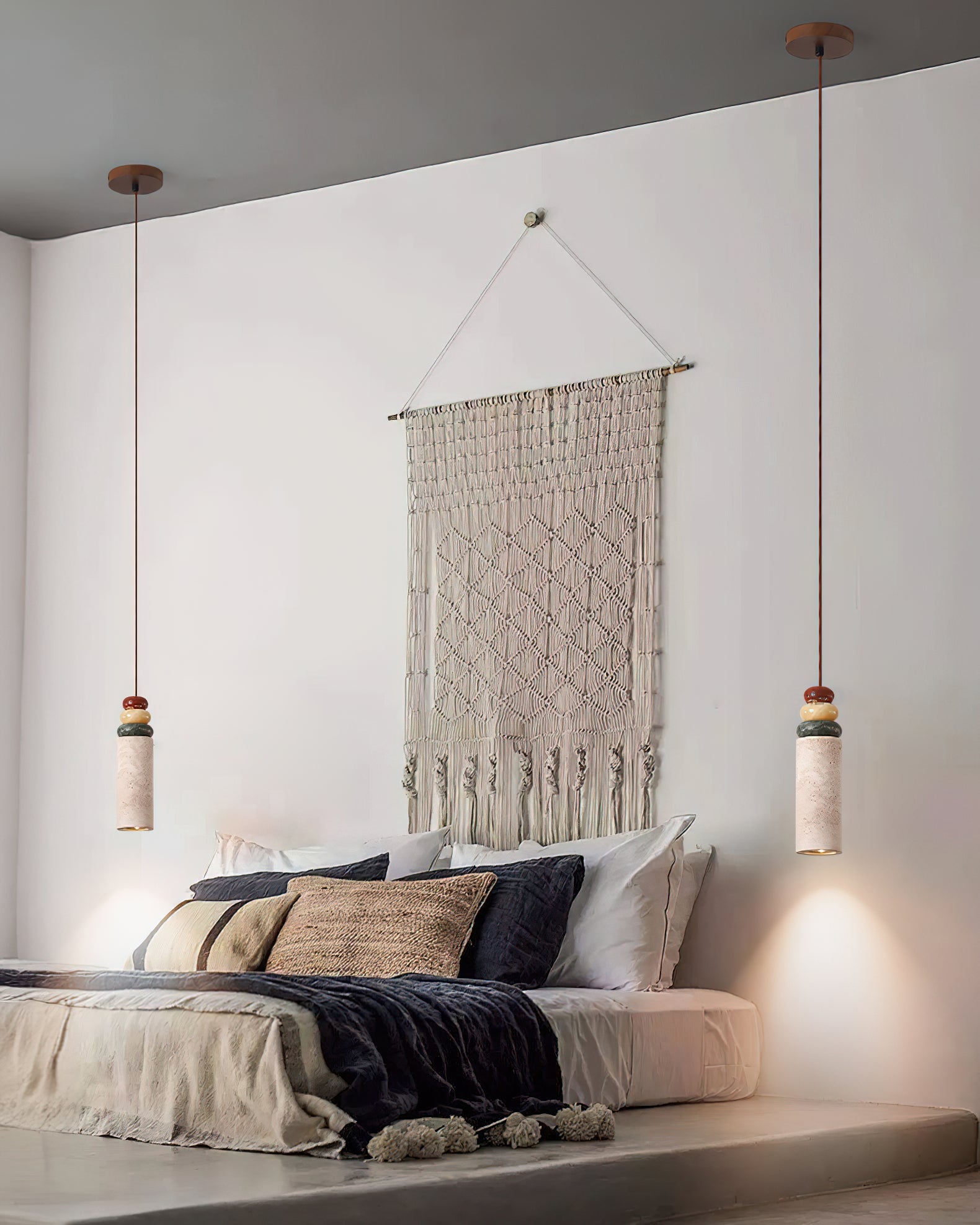 RAVENHURST LUMINAIRE HANGING LIGHT