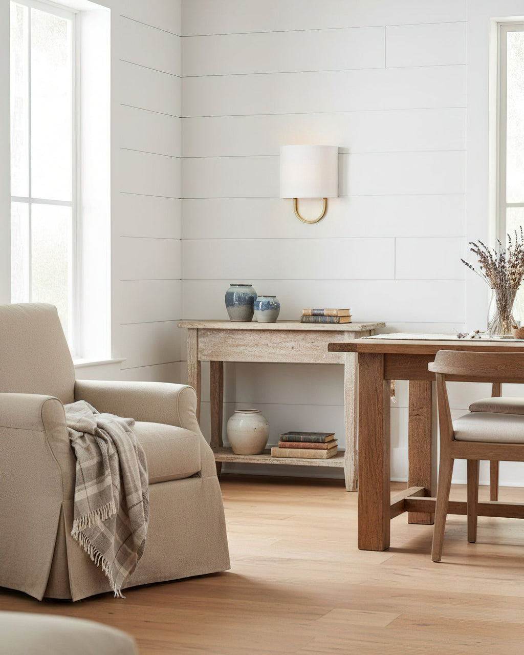 FENWICK GLOWING HORIZON WALL SCONCE