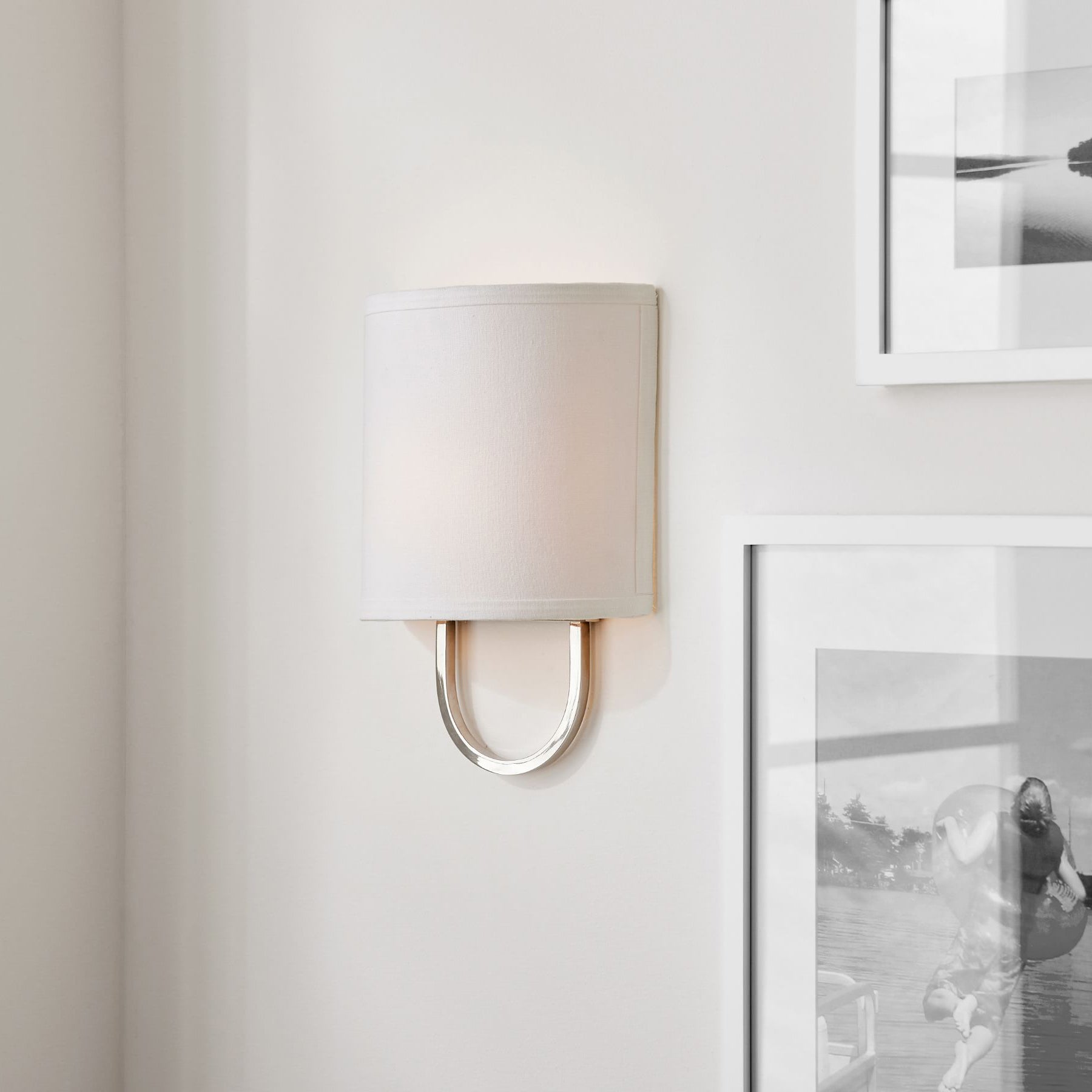 FENWICK GLOWING HORIZON WALL SCONCE