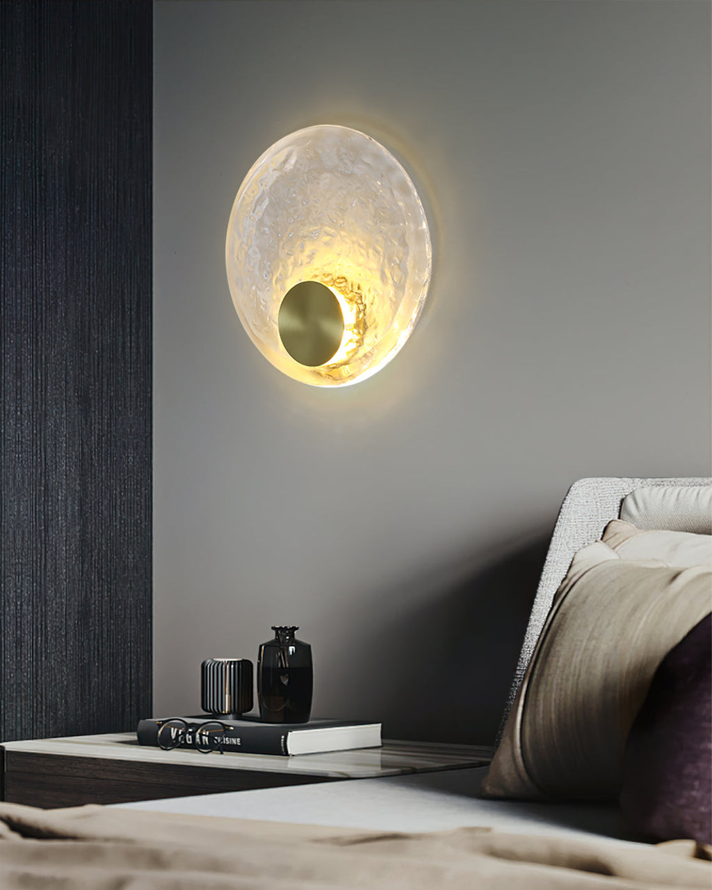 VANDERBILT GLOWING AMBER WALL SCONCE