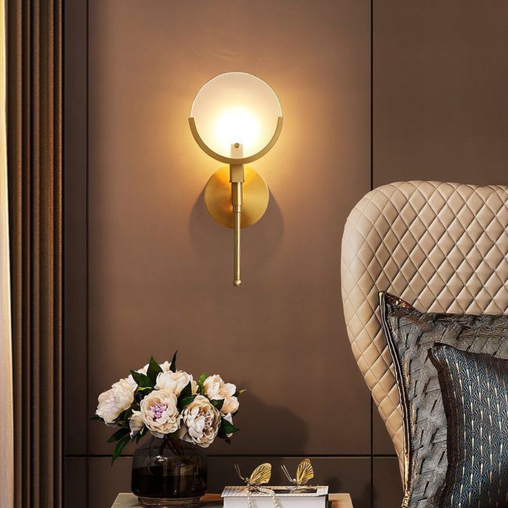 WINTERBOURNE BRASS EMBELLISHED WALL SCONCE