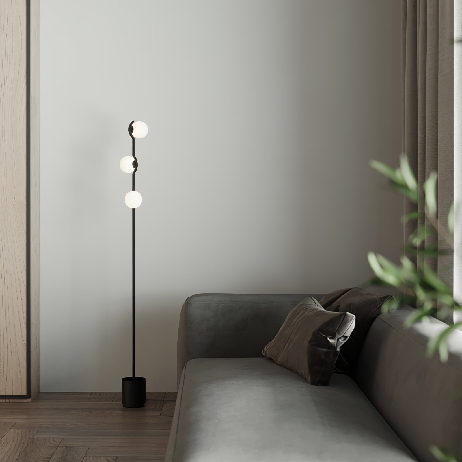 RAVENWOOD TAPERED FLOOR LANTERN
