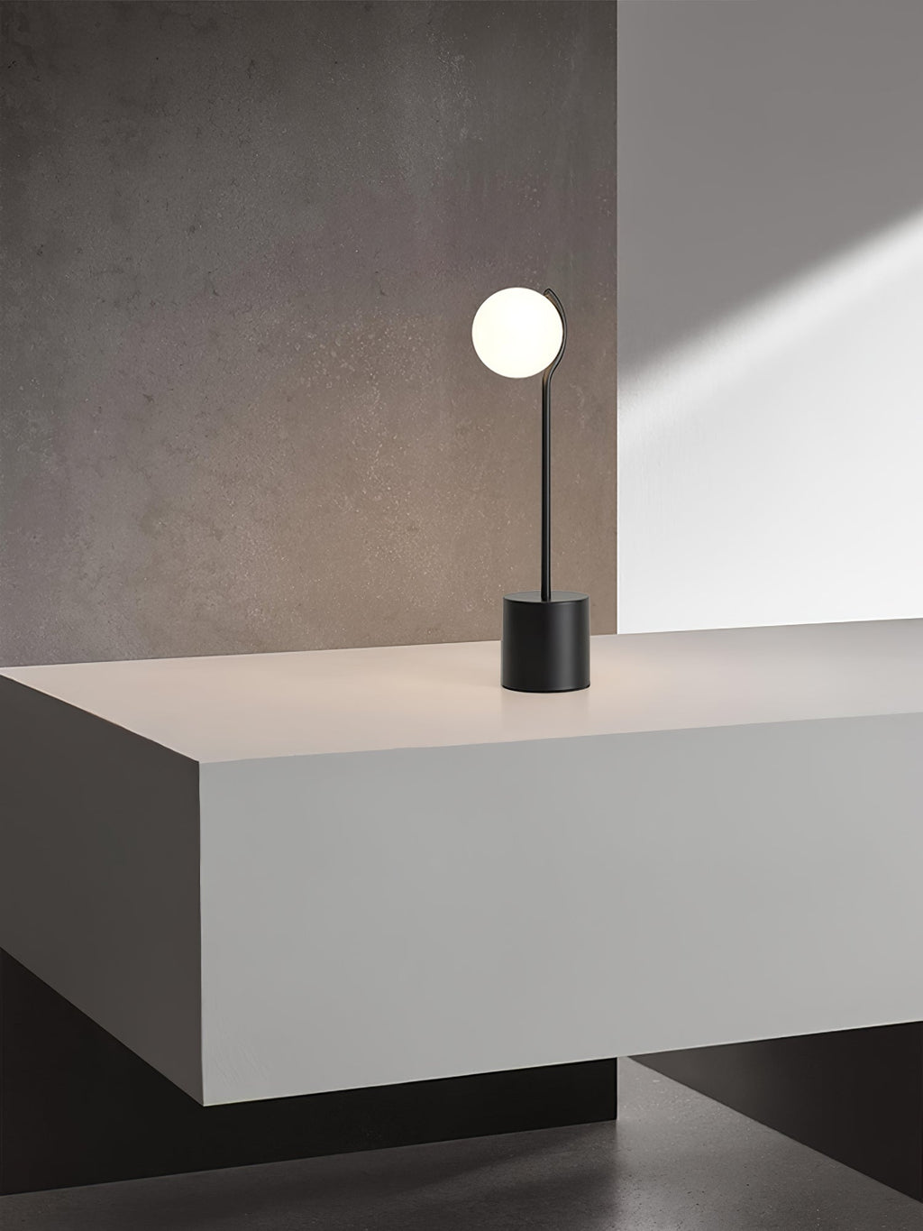 RAVENWOOD TAPERED FLOOR LANTERN