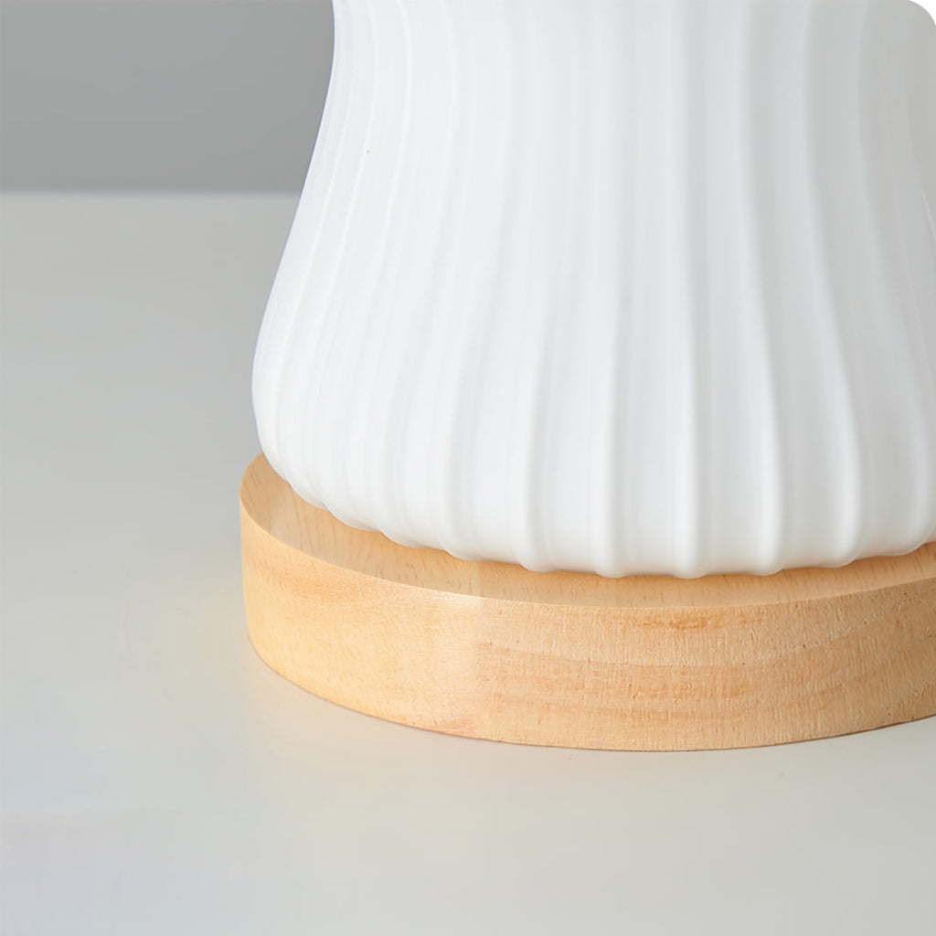 SERAFINA COASTAL INSPIRATION TABLE LAMP
