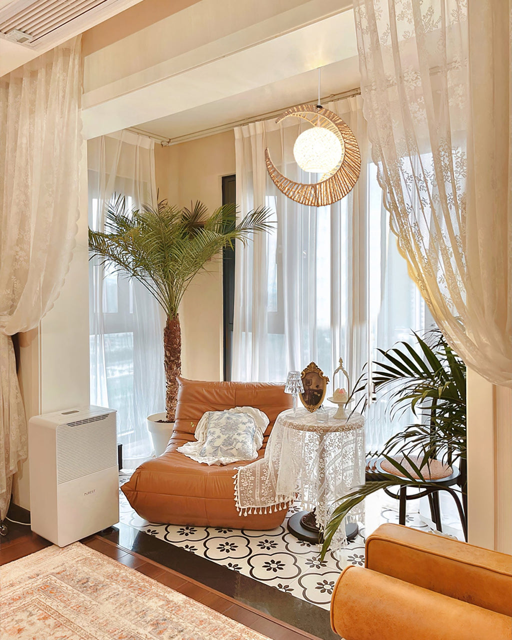 CELENIA LUNAR ORB HANGING LAMP