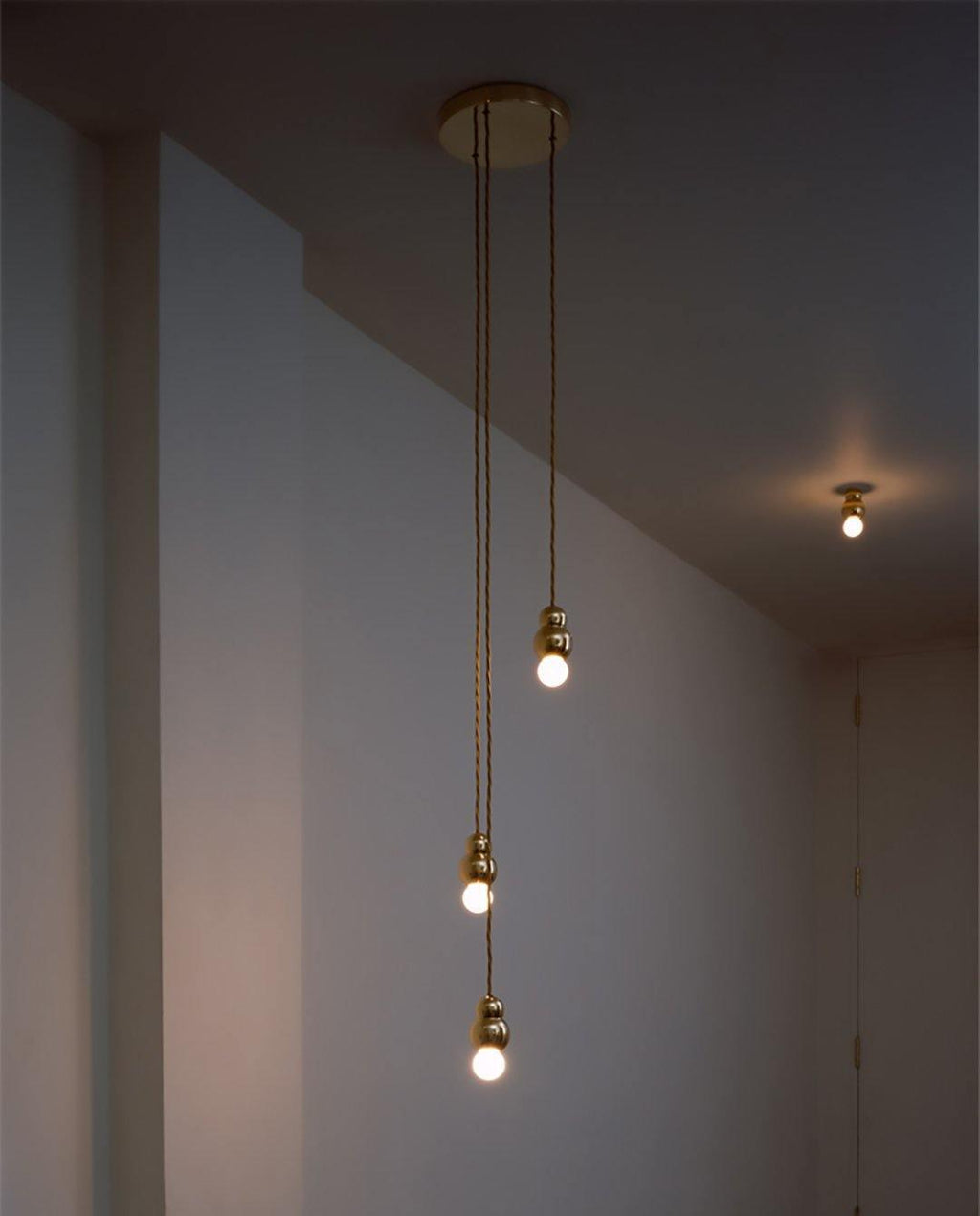 WINDSOR ORB HANGING LUMINAIRE