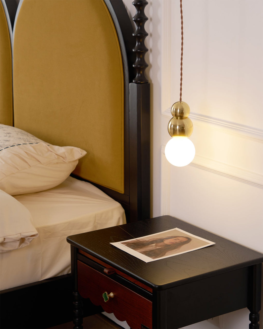 WINDSOR ORB HANGING LUMINAIRE