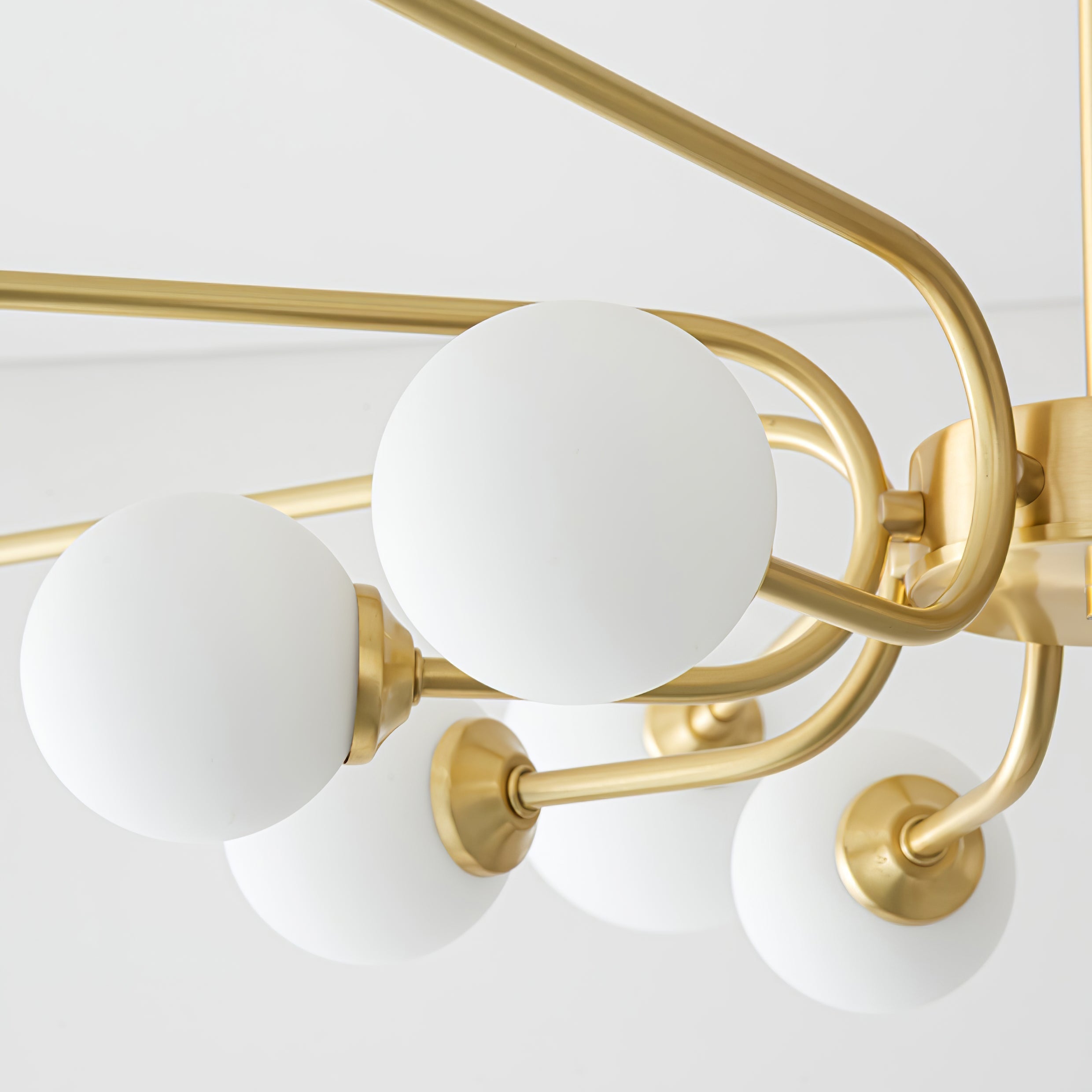 CHARLESTON ORB LUMINAIRE